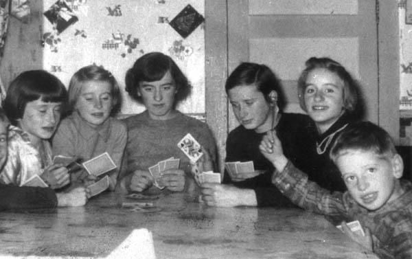 085: l-r Rita, Teresa, Nora, Nell, Clare and John Ennis. (circa 1954-1956)  [courtesy of Rita (Ennis) Clowe]  - children of Vincent Ennis &amp;amp; Min Carroll